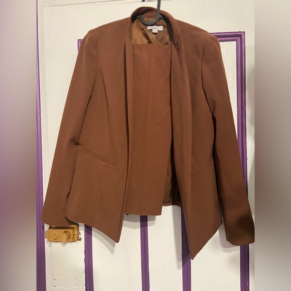 Bar III Pants - Bar III Brown Blazer & Pant Suit Set – Blazer (M), Pants (10)